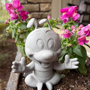 Spike the BEE Garden Statue Decor Flower Disney gift EPCOT festival home Yard Stake image 8