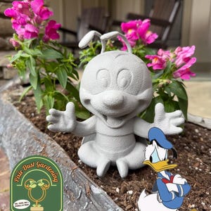 Spike the BEE Garden Statue Decor Flower Disney gift EPCOT festival home Yard Stake image 2