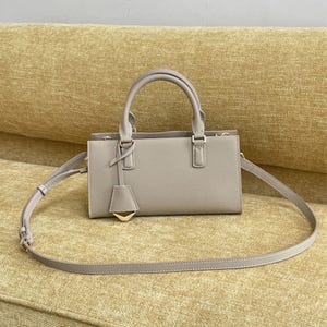 Leather Handbag, Leather Shoulder Bag, Elegant Top Handle Bag, Niche Design Women&#39;s Handbag