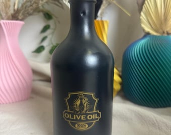 Elegant engraved ceramic oil bottle | High-quality oil dispenser with individual engraving | Can be personalized