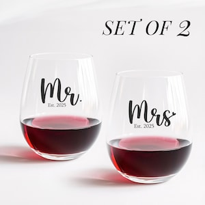 Personalized Wine Glasses Set Of Two Mr And Mrs Gift For Couple Wedding Glassware Anniversary Gift Idea Honeymoon Customized Gift Valentines