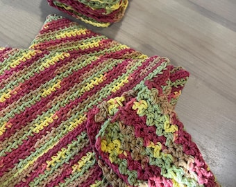 Set of Four Crocheted Dishcloths – Textured Cotton Kitchen Towels and two potholders