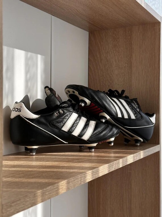 Scarpe da calcio vintage Adidas Kaiser AT nere Italia