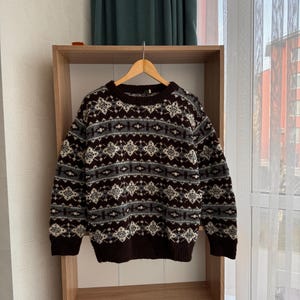 Vintage Cachet Brown Crewneck Luxury Knit Iceland Sweater
