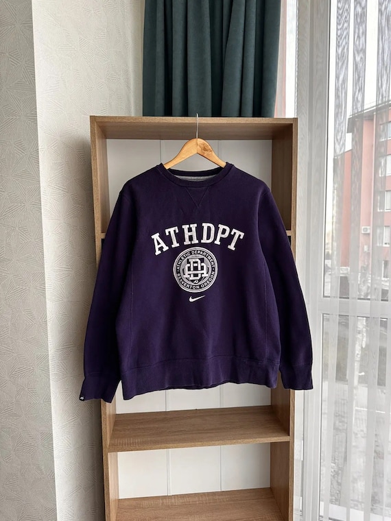 トップス archive gimmick sweat Vintage Nike Athletic Department Purple Sweatshirt Y2K UNI