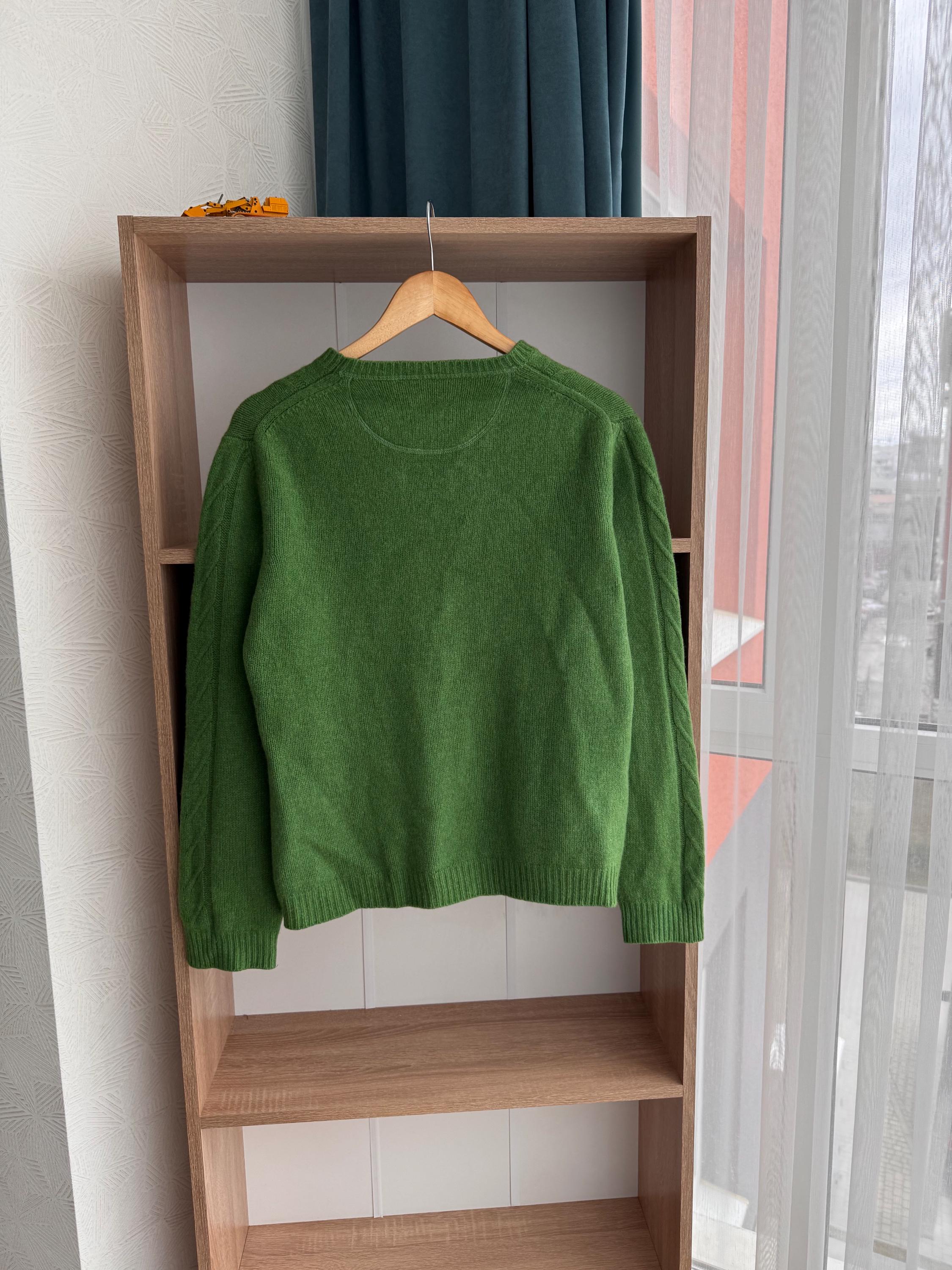 Vintage Z. Hinchliffe of Denby Dale Pure Lambswool Green Sweater