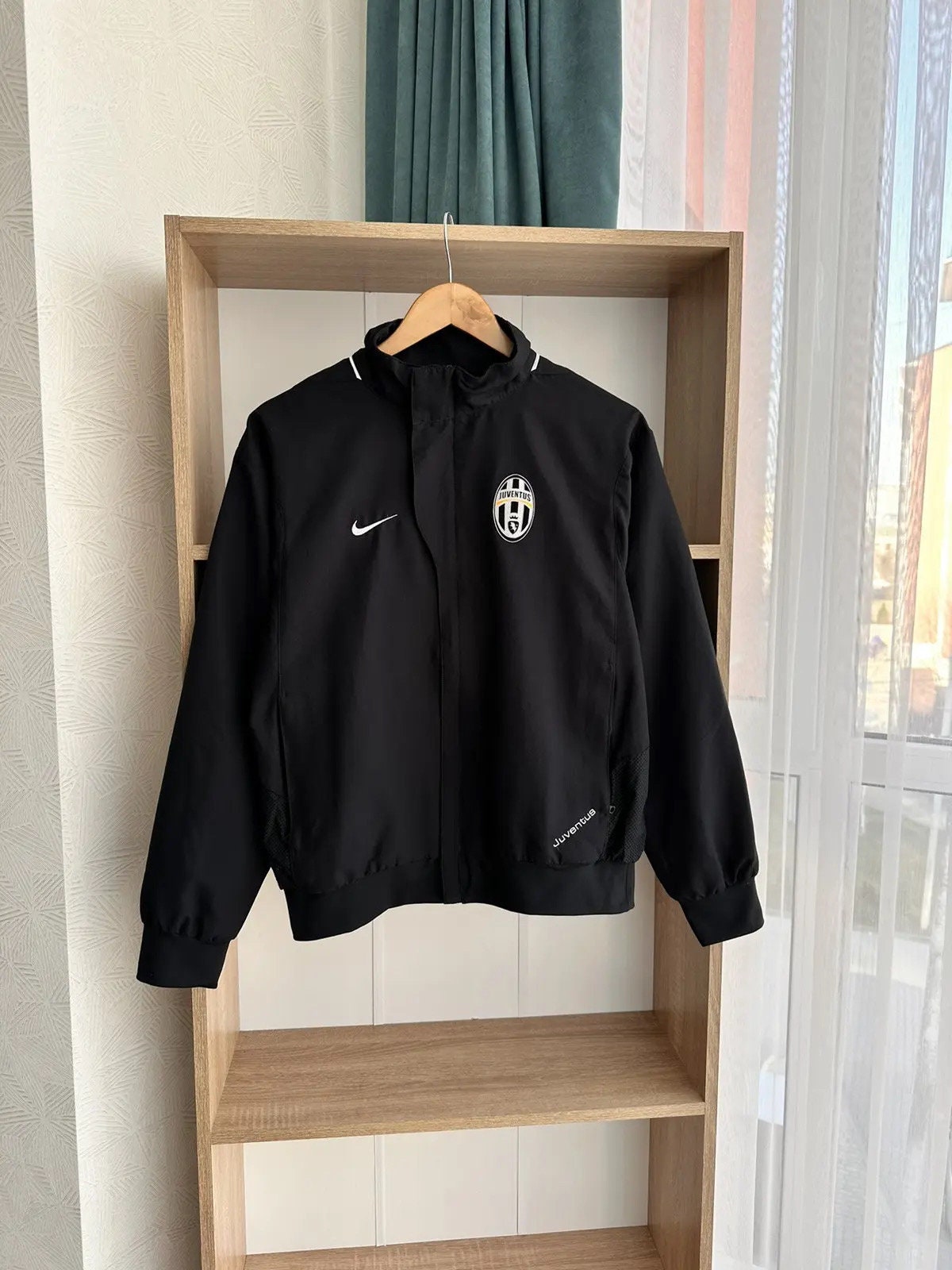 Nike Juventus トラックジャケット 黒 Sサイズ Vintage Nike Juventus Football Jacket Soccer Track Top Black
