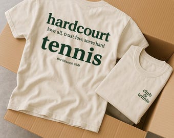 Vintage tennisshirt hardcourt, zwaar katoen uniseks T-shirt, retro tennismerchandise, tennisshirt oud geld, cadeau tennisliefhebber, tennis