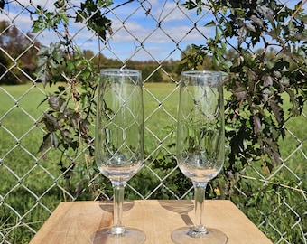 Vintage Pair of Clear Glass Champagne Flutes