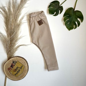 Babyleggings in Beige von Little Pocket Zoo.