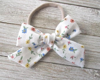Floral Baby Bow, Floral Baby Headband, Newborn Bows, Newborn headbands, Wildflower Baby Bow, toddler Bows