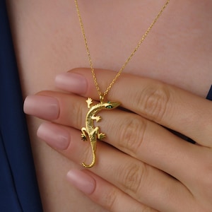 Dainty Lizard Necklace, 925 Silver Reptile Pendant, Gecko Animal Jewelry, Gold Lizard Pendant Necklace, Birthday Gift, Best Friend Gift