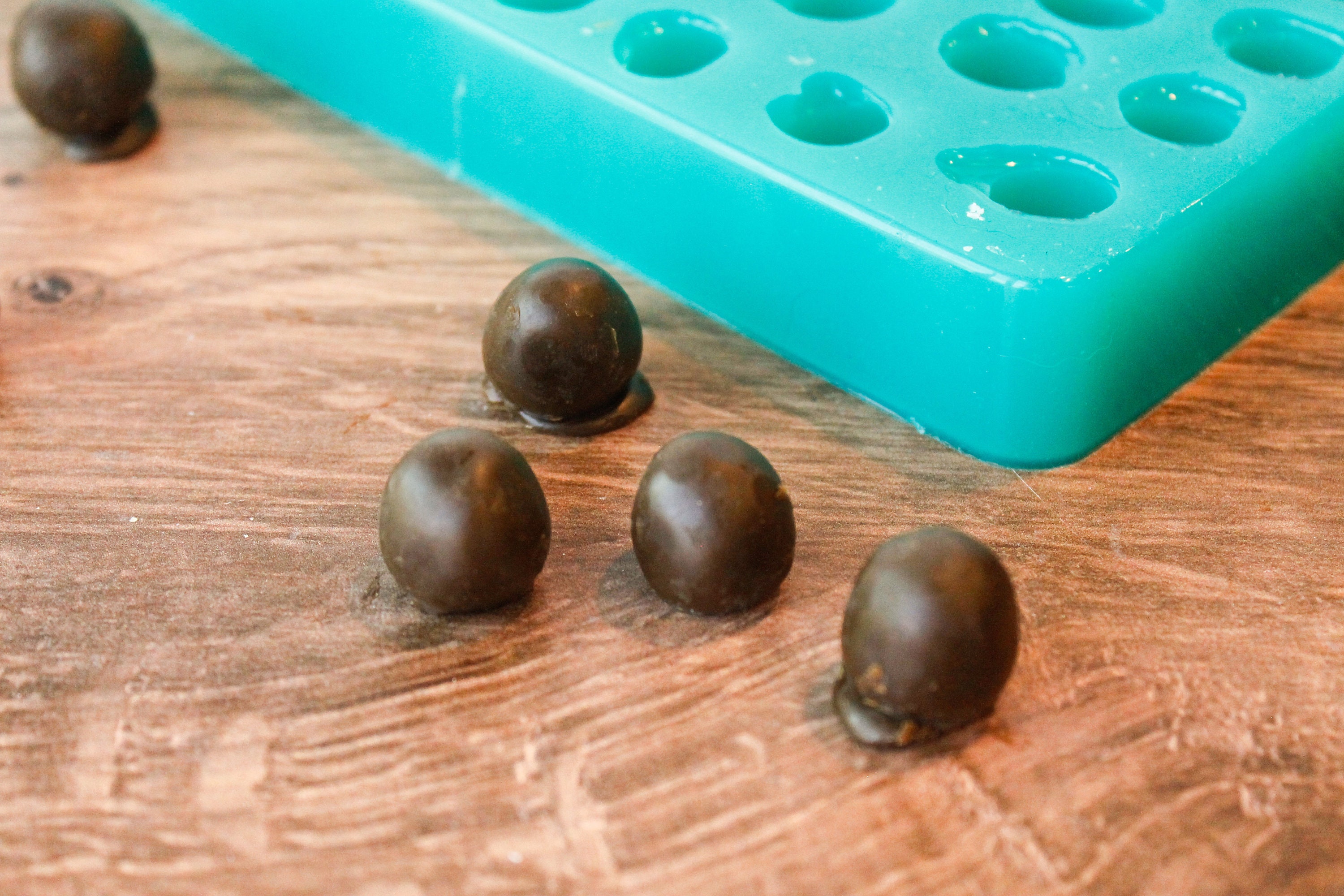 Malted Milk Ball Silicone Mold | Boba Ball Silicone Molds | Bubble Gum Molds | Food Shape Wax Melt Molds | No Smell Silicone Molds
