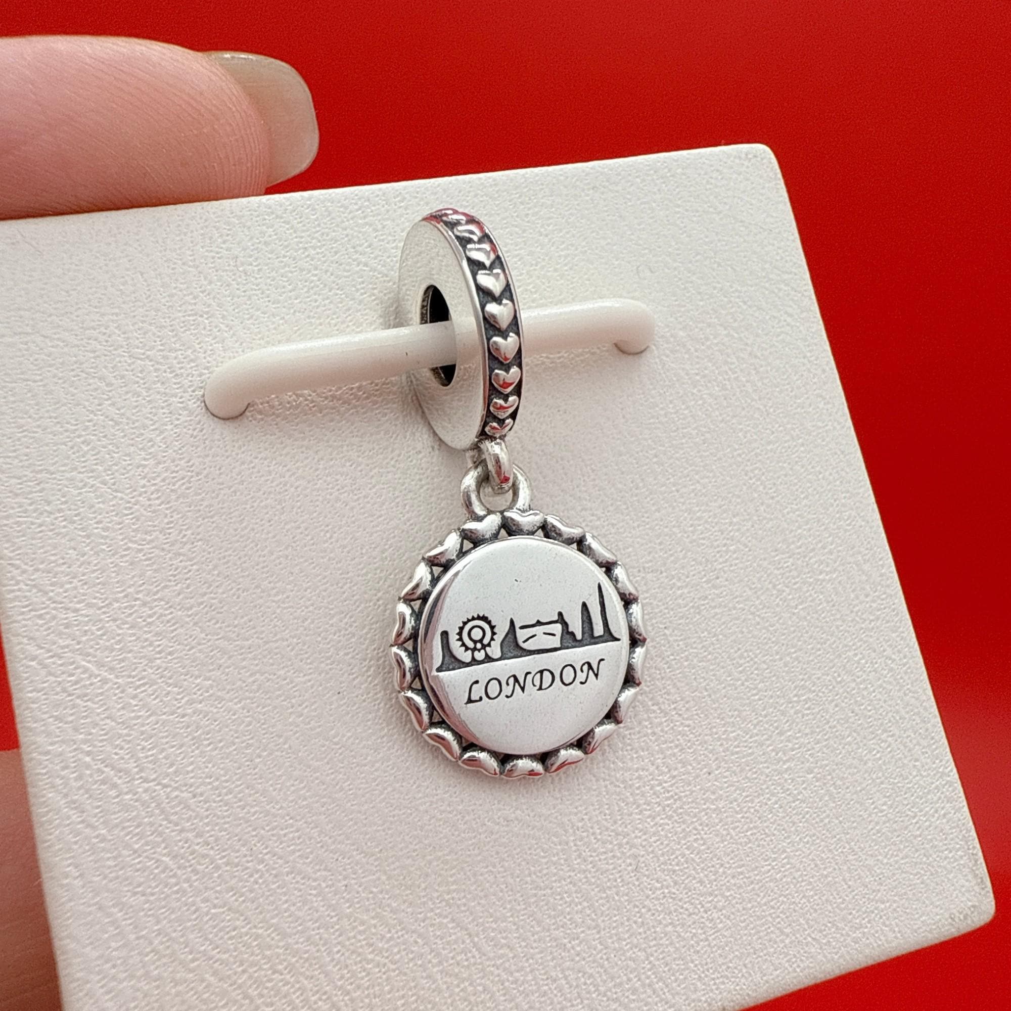 PANDORA パンドラ イギリス限定！ロンドンバス チャーム ジュエリーブランド「PANDORA」、2012年限定ロンドンチャームを