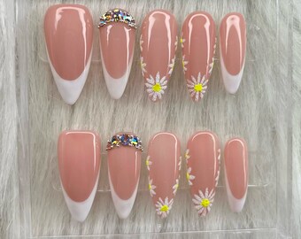 French Daisy Press On Nail