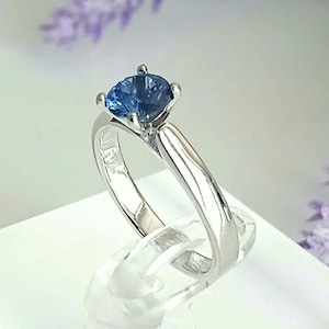 AAA Grade Ceylon Blue Lab Grown Sapphire Solitaire Ring in 925 Silver Setting.