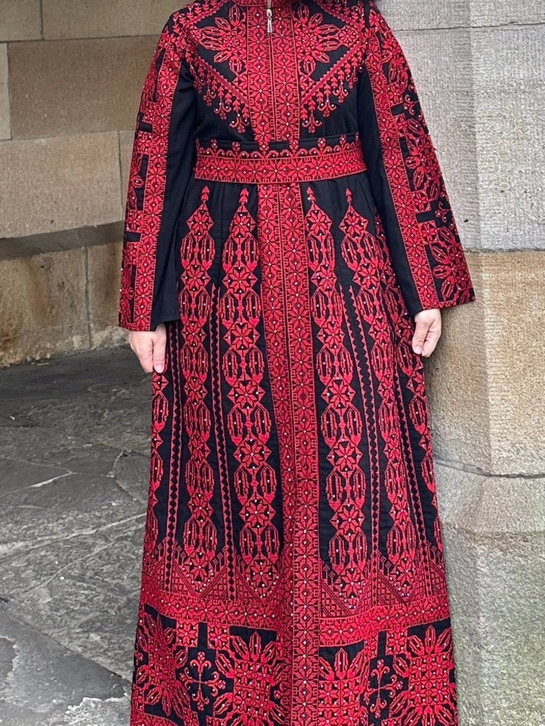 Palestinian Dress embroidered Thobe Abaya image 3