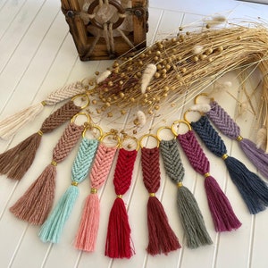 Porte-clés en macramé, chevrons, macramé, cadeaux de mariage bohème, cadeaux de mariage, baby shower avec cartes personnalisées, achat en gros uniquement