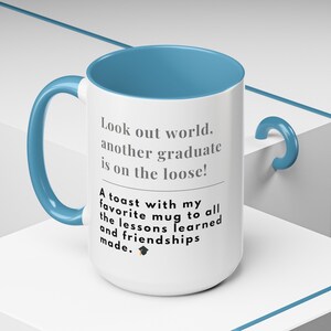 Abschlussgeschenk, Bachelor-Abschlussgeschenk, Master-Abschluss, Krankenpflegeschul-Absolvent, lustige Absolventen-Tasse, „Look at You Graduation“.