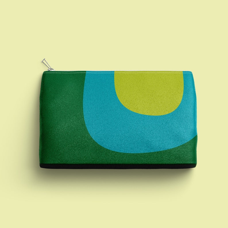 Retro cosmetics bag. A green and blue makeup bag with mid century, abstract print for cosmetics, toiletries, or accessories. Travel set image 9