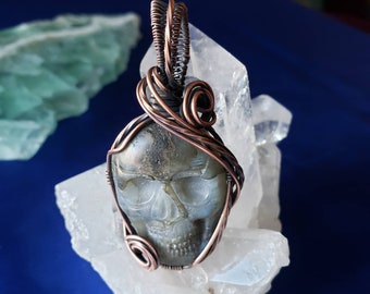 Wirewrapped Copper Labradorite Skull Cabochon pendant. Oxidized
