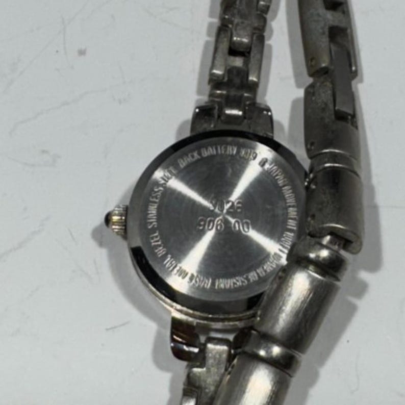 VG II Analog Armbanduhr Quartz Uhrwerk Blaues Zifferblatt Made in Japan Bild 3