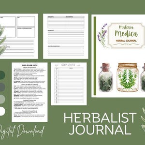 Può includere: Un download digitale di un diario di erboristeria con sfondo verde. Il diario include pagine per appunti, ingredienti e raccomandazioni a base di erbe. La copertina presenta il testo "Materia Medica Herbal Journal" e illustrazioni di erbe in barattoli.