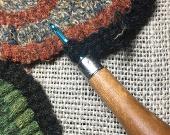 Primitive Rug Hook