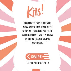 Op de afbeelding: Een afbeelding met een witte, wolk-vormige tekstballon tegen een roze en oranje gestreepte achtergrond. De tekst luidt "Kits!" en kondigt de verkoop van papier en sjablonen aan in de VS, Canada en Australi&euml;. Een "Swipe"-knop leidt naar shopdetails.