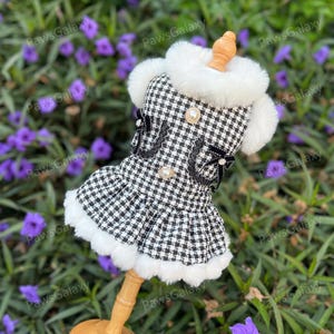 Customizable Houndstooth Tweed Dog Dress, Vintage Black White Houndstooth Tweed Coat for Large Dogs and Cats, Winter Pets Clothes Sweater