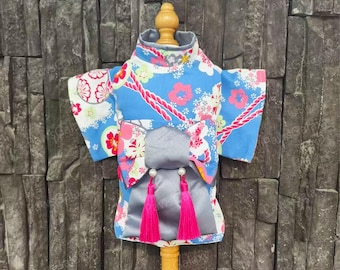 Kimono japonés para mascotas, yukata azul floral para perros y gatos, traje para festivales japoneses, talla personalizada.