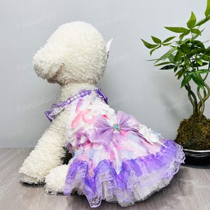 Anpassbares Hochzeitshundekleid, Lila Blumen-Tüllkleid für große Hunde und Katzen, Welpen-Geburtstags-Partykleid, Sommer-Haustier-Kleidung