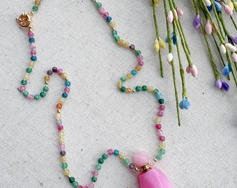 Pink Jade Perfume Bottle Necklace – Hand Knotted Gemstone Aromatherapy Jewelry