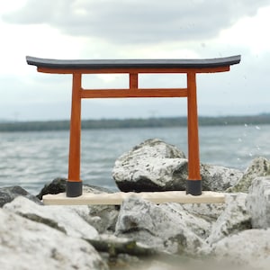 Japanischer Torii Torbogen aus Holz