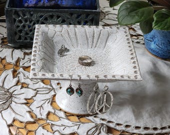 Handmade Ceramic Earring Organizer: Pottery Jewelry Storage Bowl