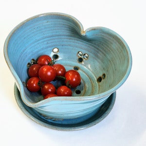 Berry Bowl Handmade Heart Shaped Colander Set with Round Saucer Spoon Rest