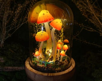 Handmade Fantasy Mushroom Lamp with Swamp & Lizard, Unique Chameleon Night Light, Fun Table Lamp Gifts for Nature Lovers Perfect Home Decor
