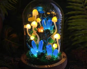 Lampada di cristallo blu, lampada a fungo fatta a mano con grappolo di cristalli luminosi e simpatico scoiattolo, luce notturna da foresta incantata, decorazione per la casa da fiaba