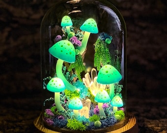 Lampada notturna a forma di fungo blu-verde, realizzata a mano, con cristalli luminosi, stile fairycore, lampada stravagante.