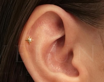 PŁASKI TYŁ: Delikatny Gwiazdkowy płaski tył wargi • Kolczyk do chrząstki • Kolczyk do małżowiny • Kolczyk do małżowiny • Kolczyk do tragusu • Przekłucie do przodu