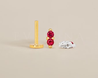 FONDO PIATTA: Labret doppio piatto in rubino • Perno per cartilagine • Orecchino per elica • Piercing a conchiglia • Perno per trago • Orecchini con pietra portafortuna