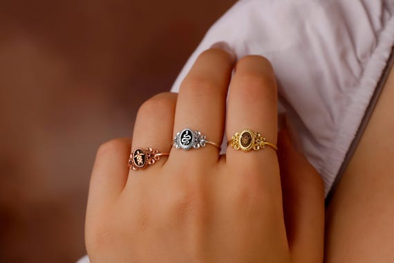 Honey bee signet ring • Pinky ring • Gold Bee jewelry • Sterling silver women ring • Gift for women • Statement vintage style rings