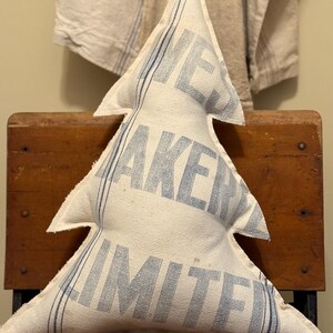 Vintage Grainsack Tree Pillow