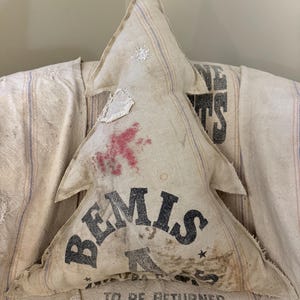 Vintage Grainsack Tree Pillow