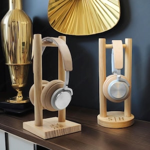 Wooden Headphone Stand, Personalized Headphone Stand, Custom Headphone Stand, Gift for Boyfriend, Computer Desk Gaming Accessories, Handmade