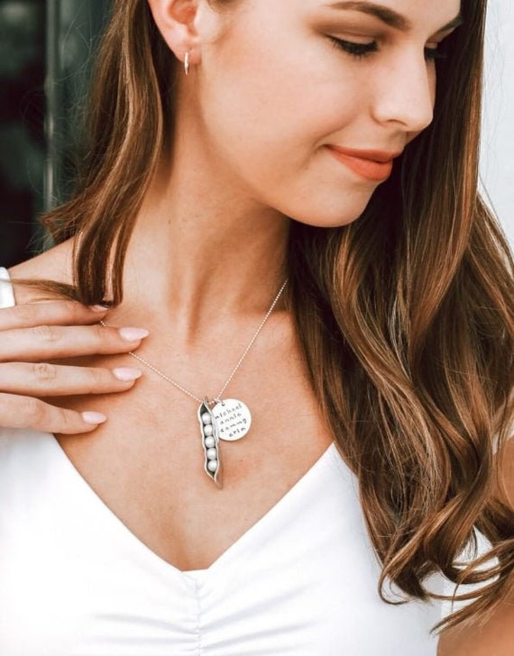 Guisantes en una vaina con nombres Collar / Joyería - Etsy