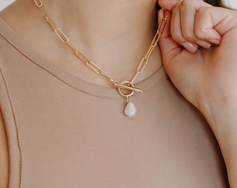 Collier de perles baroques avec chaîne trombone pour maman | Anniversaire, cadeau d'anniversaire pour femme | Bijoux en perles | Cadeau de demoiselle d'honneur | Cadeau de Noël