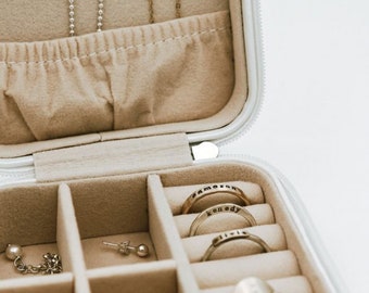 Travel Jewelry Case, 4X4 Square 2 Deep With Zip, Bridesmaid Party Gift, Jewelry  Organizer, Jewelry Box, Wedding Gift, Travel Organizer 