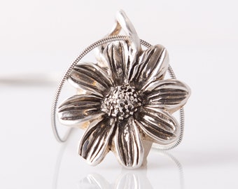 Daisy Pendant Handcrafted Fine Silver/PMC3/.999