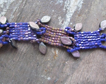 Leafy Iridescent Block Bracelet